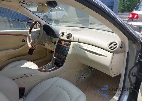 2005 Mercedes-Benz Clk 320 from USA, damaged, VIN WDBTJ65J55F152695